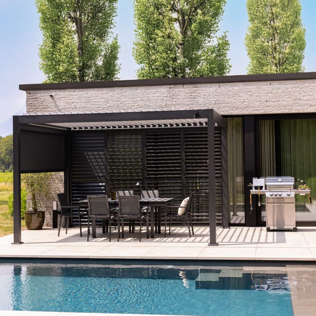 Pérgola bioclimática motorizada de aluminio Clima Astra