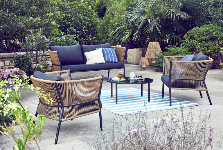 Elegir su nuevo conjunto de jardín en otoño: las ventajas de comprar fuera de temporada.