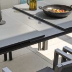 mesa_de_jardin_extensible_de_aluminio_y_cristal_odyssea_10_personas_antracita_94341129_img_4