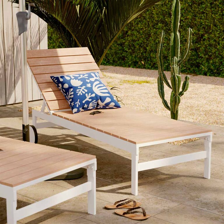 Transat multiposition blanc aluminium et effet bois blanc Clara