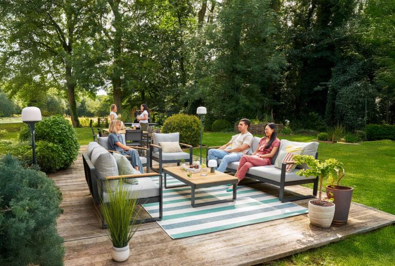Comment préparer son mobilier de jardin pour l’été ?