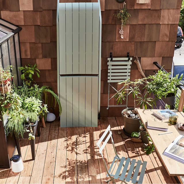 Aménager son balcon avec bain de soleil transat Idaho aluminium et pliable pour gagner de la place