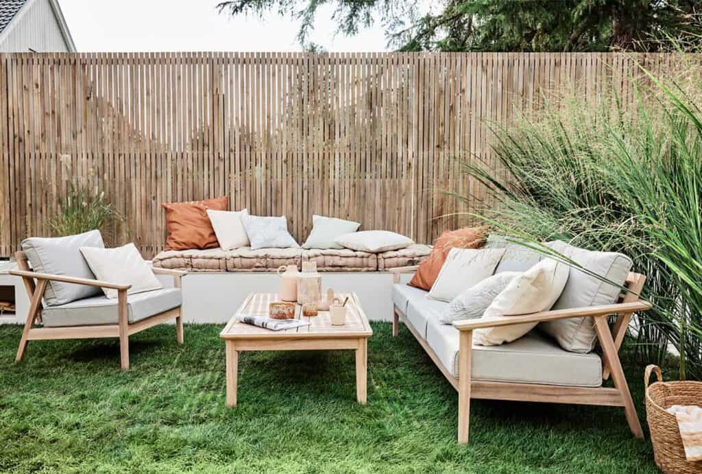 Comment aménager un salon de jardin dans un petit espace ?