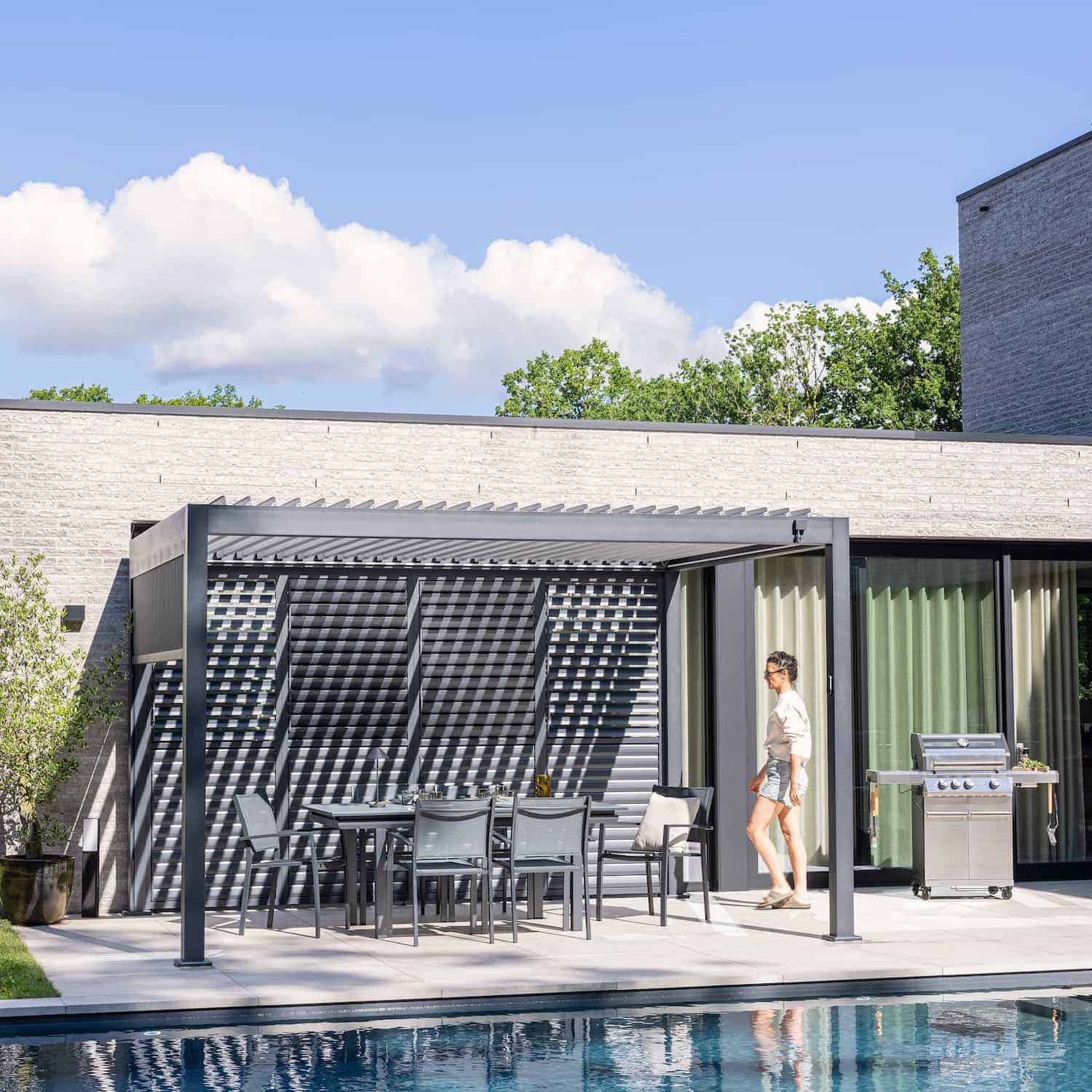 Pergola bioclimatique motorisé aluminium Clima Astra 300x393 cm, anthracite