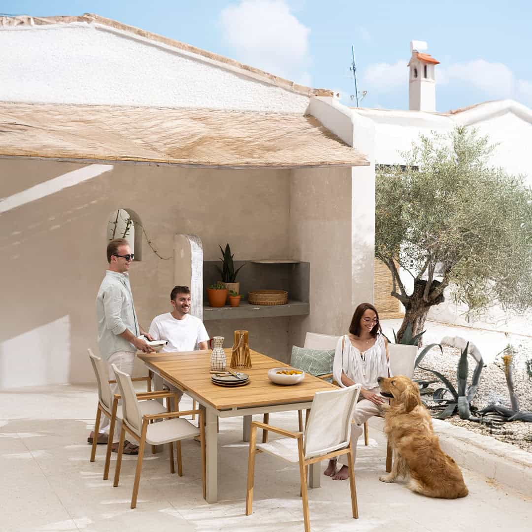 Table de jardin extensible aluminium effet bois Odyssea