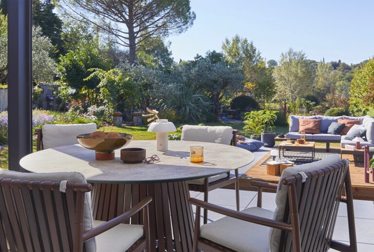 Quelle couleur choisir pour son mobilier de jardin _